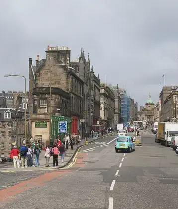 /images/tich/George_IV_Bridge,_Edinburgh_-_geograph.org.uk_-_933445.webp