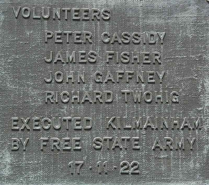 The Irish Free State begins the executions of seventy seven anti Treaty republican prisoners