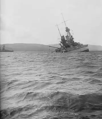 /images/tich/sms_bayern_sinking_325.webp